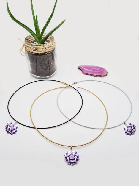 Pratyahara Lotus Mineli Kolye resmi